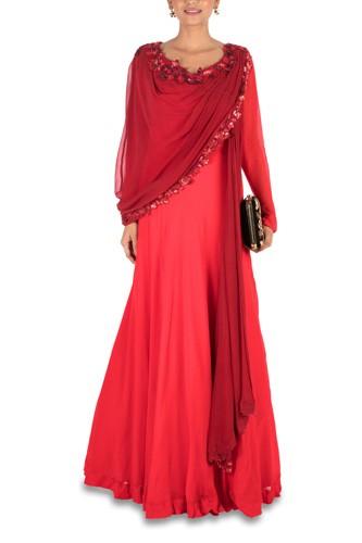 Elegant Gown With Attached Dupatta Elegant Gown With Attached Dupatta
