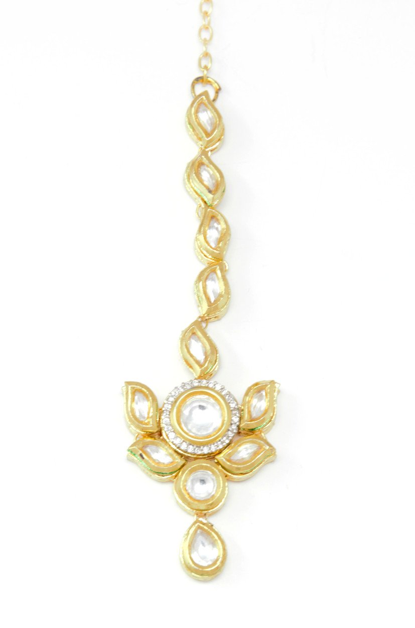 Gold Kundan Small Maangtikka