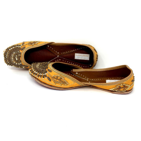 rust color punjabi jutti zari embroidery